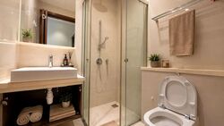 8 Farrer Suites (D8), Apartment #580901661